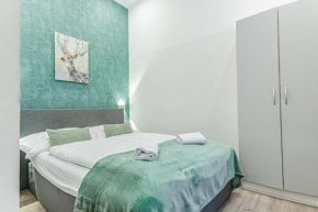 Shopping Paradise 9BR Complex Ideal for 22 People